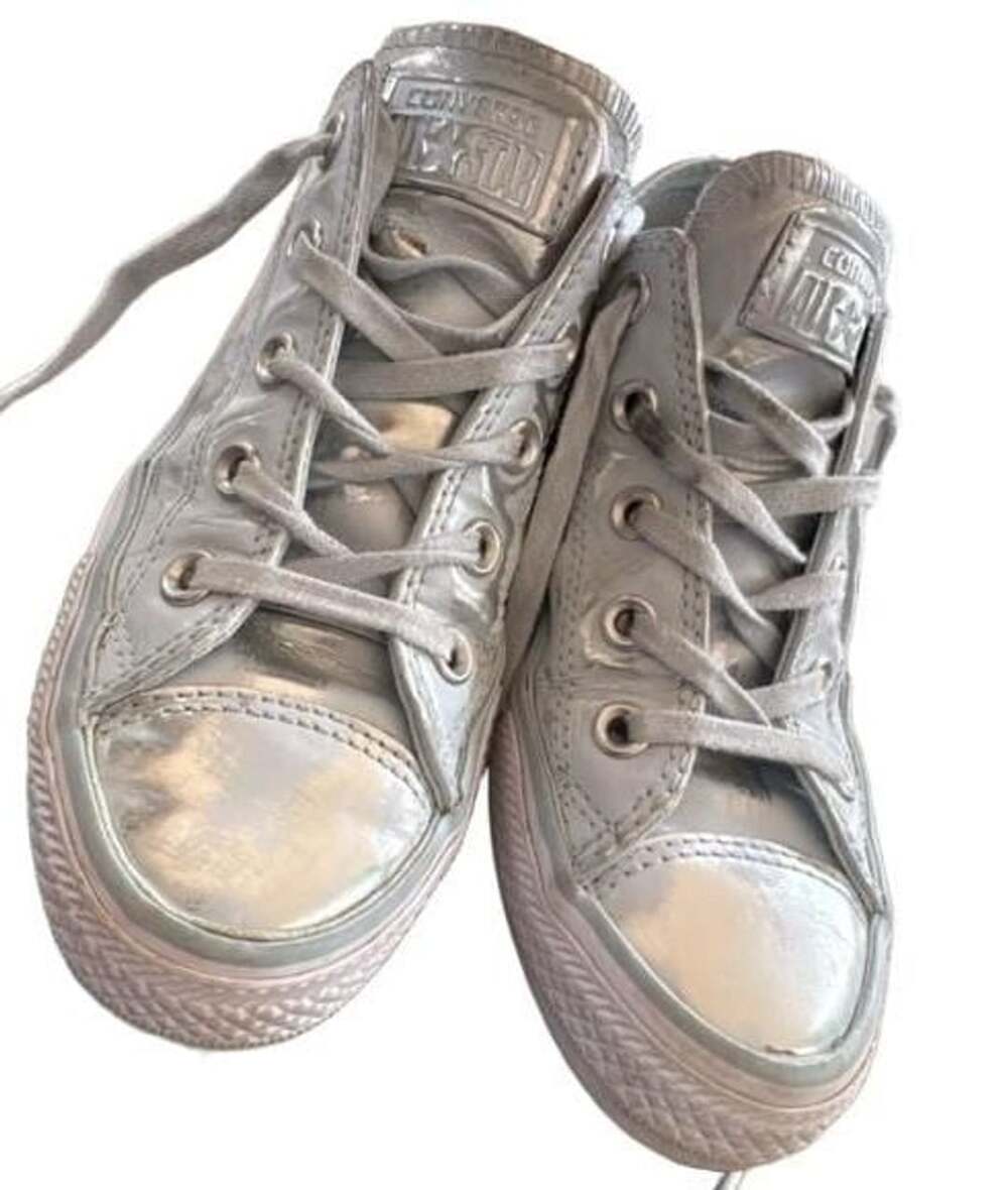 Converse Chuck Taylor All Star Metallic Size 5 Silver